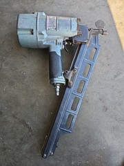 Hitachi NR83A2 Pneumatic Framing Nailer 21 Degree 10 Gauge 120 PSI Gray