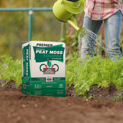 Organic Peat Moss Soil Amendment, Sphagnum, 2.2 Cu Ft Compressed Bale, Expands t