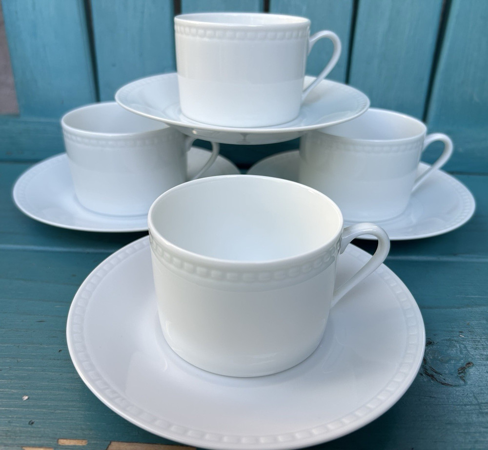 france 8-PC SET APILCO WHITE HEMSTITCH 4 CUPS + 4 MATCHING SAUCERS mugs BEADED