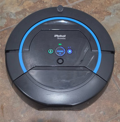 iRobot Scooba 450 Floor Scrubbing Robot Cleaner Roomba + Charging Dock + New Bat