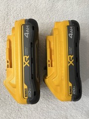 2 New Dewalt DCB2104 Powerpack 20V Max XR 4.0Ah Lithium Ion Batteries DCB2104-2