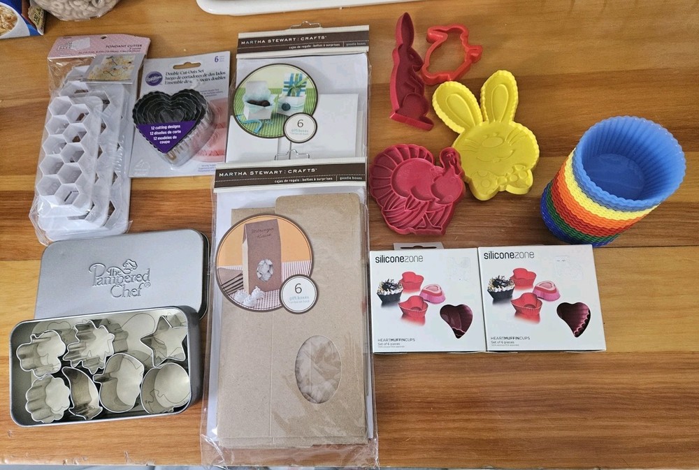 Baking Supply Lot Buyer Takes All (61 PIECES TOTAL)