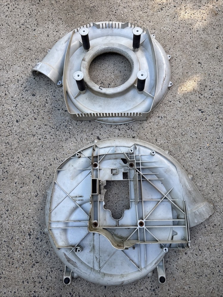 OEM Stihl BR600 Backpack Blower Fan Housing Both Halves & Bolts