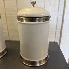 Williams Sonoma White Stoneware Canisters Set of Three: 2 Tall 1 Short NICE