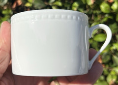 france 8-PC SET APILCO WHITE HEMSTITCH 4 CUPS + 4 MATCHING SAUCERS mugs BEADED