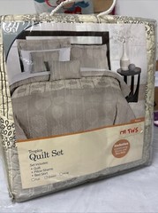 At Home With Meijer Tropical Quilt Set Queen Size # 670