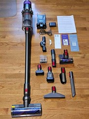 Dyson SV28 V11 Extra Cordless Stick Vacuum – For Parts, Not Working READ AD