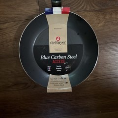 De Buyer Blue Carbon Steel Non-Stick Oven Safe Fry Pan 2mm Thick 10.25” Black