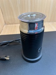 Nespresso Aeroccino 3 Electric Milk Frother Black (3694-US-BK) Cappuccino Latte