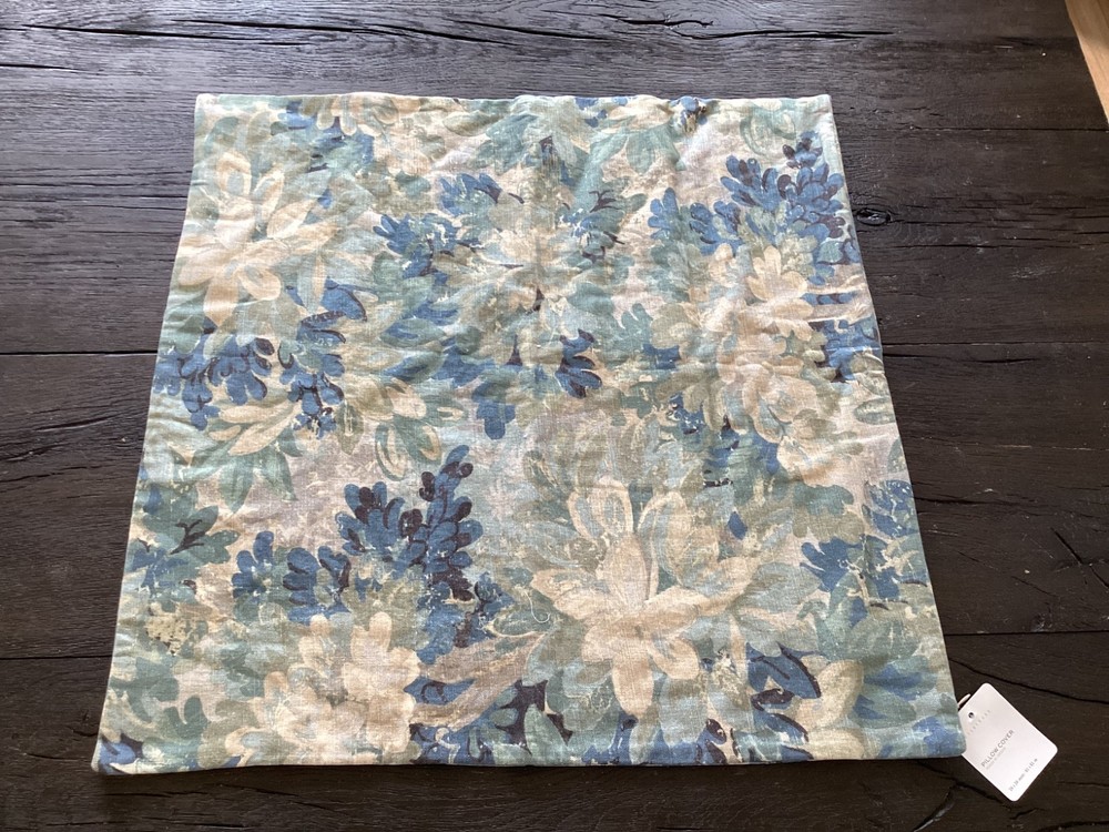 New Pottery Barn Green Lush Botanical Multicolor 24” Pillow Cover blue floral