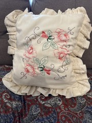 Unbranded Needlepoint Throw Pillow Floral White Momcore Grandmacore Cozy Garden