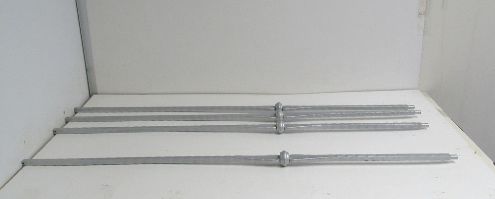 IRON SILVER SINGLE KNUCKLE GOTHIC PORCH BALUSTER SPINDLE (LOT OF 4)*NNB