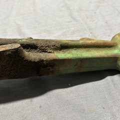 JOHN DEERE 112 GARDEN TRACTOR FRONT AXLE AM30370