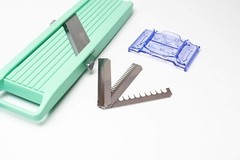 Benriner Japanese Vegetable Slicer, Old Version- Green