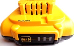(1) Dewalt 20V DCB203 2.0 AH MAX Battery 20 Volt For Drill, Saw