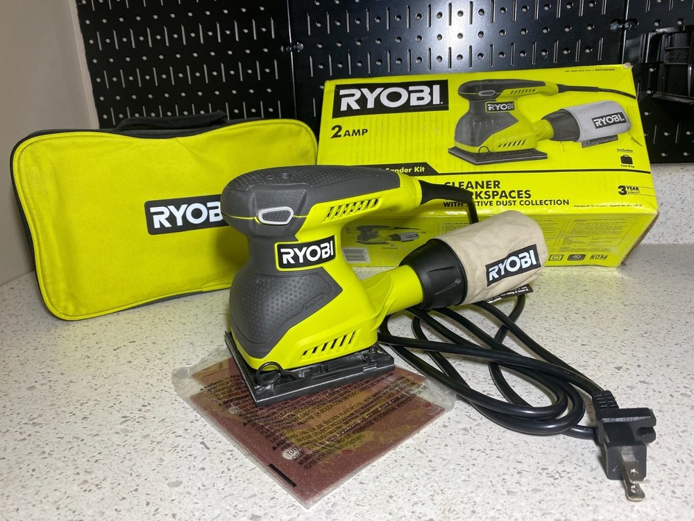 Ryobi 2 Amp Corded 1/4 Sheet Sander S652DGK with Case