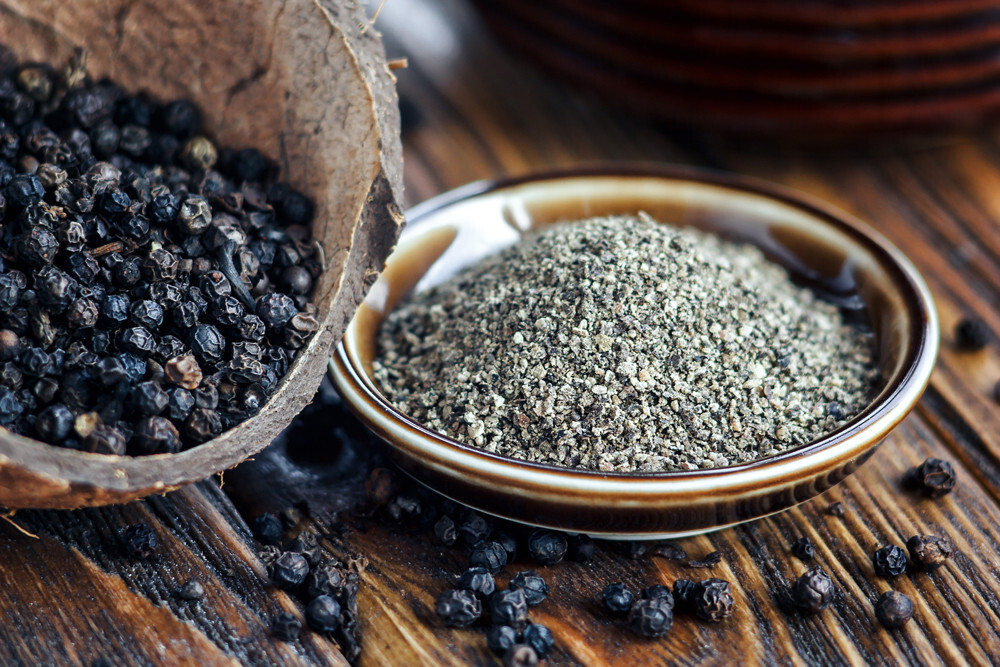 Black Peppercorn (Piper nigrum) Vine Seeds (30) / ORGANIC / FLORIDA GROWN