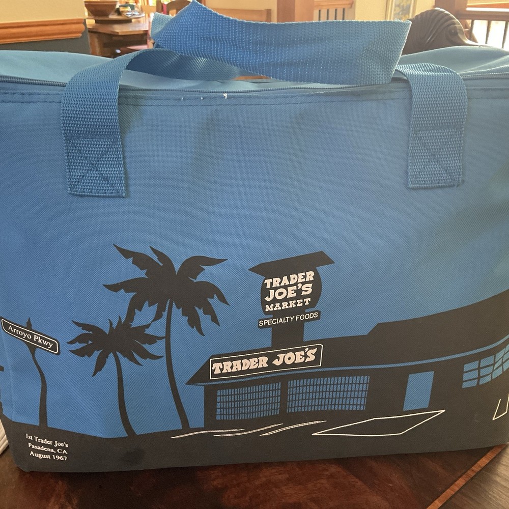 Trader Joe’s Insulated Cooler Tote Bag Pasadena CA Reusable Grocery Blue