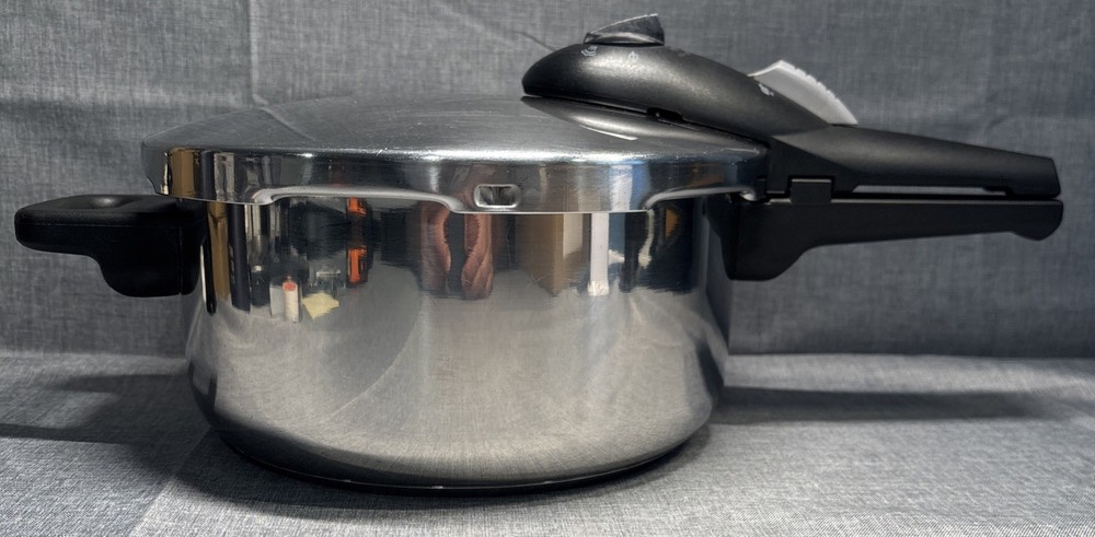 Fagor 4L Pressure Cooker Stainless Steel 18/10 Pot Induction Gas Electric