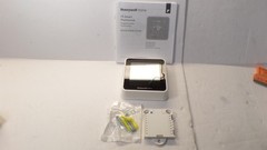 HONEYWELL RTH8800WF2022 T5 7-DAY SMART WI-FI THERMOSTAT WITH GEOFENCE TECHNOLOGY