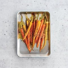 Quarter Sheet Pan: Aluminum, 13″x9.6″, Hand Wash, Oven-Safe