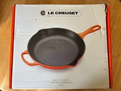 Le Creuset 10.25” Shiny White Round Cast Iron Enamel Signature Skillet 70614