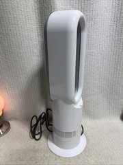 Dyson (AM09) Hot+Cool Jet Focus Fan Heater – White/Silver – No Remote