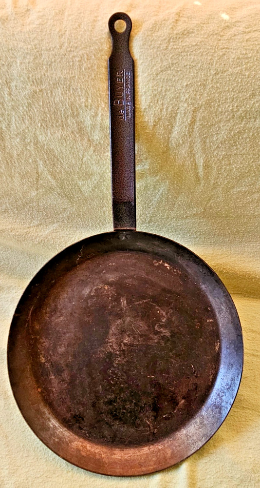 De Buyer Crepe Omelet Pan Frying Skillet Made in France Carbon Steel 9.5″ Used