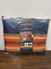 Pendleton Outdoor Packable Blanket Picnic Tailgate Folds & Zips 60×72 inches