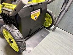 RYOBI 18V Lawn Mower 16in USED Cordless Push Lawn Mower With Bag (Tool Only)