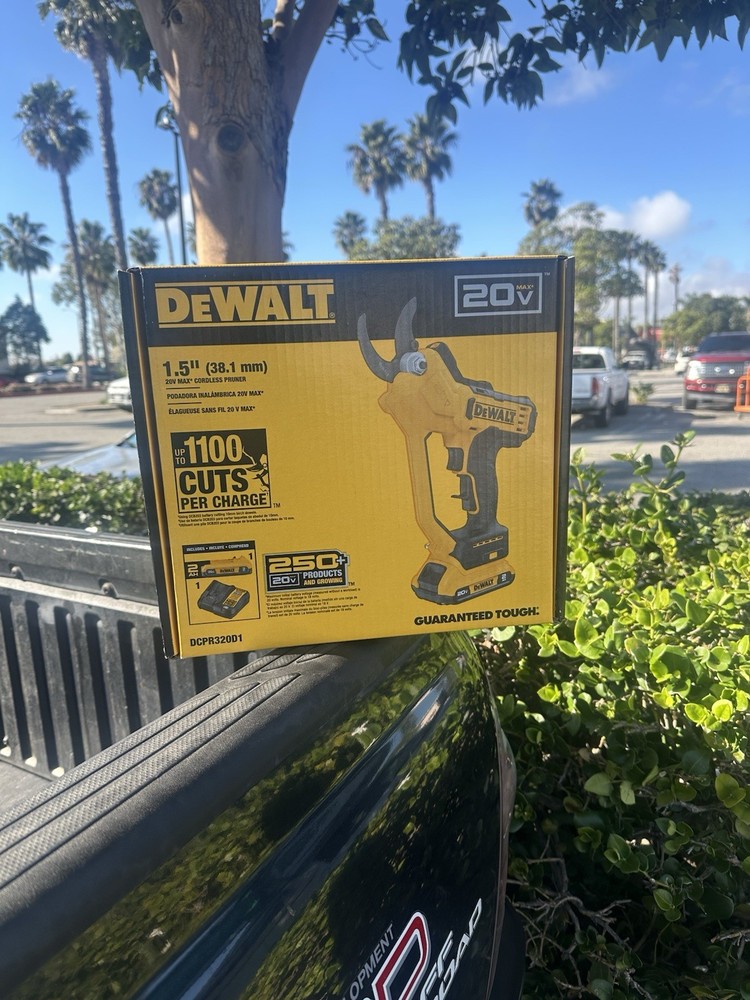 DEWALT DCPR320B 20V MAX 1.5″ Cordless Pruner – Yellow