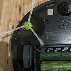iRobot Roomba i8 Self-Emptying Vacuum Cleaning – Scratch & Dent