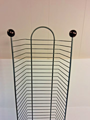 38 Inch Metal DVD / Game Storage Rack Tower Holds 45 Discs Wire Stand Vintage