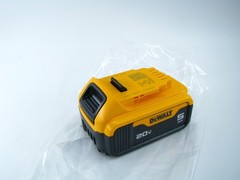NEW Genuine DEWALT DCB205 20V MAX XR 20 Volt Li-ion 5.0Ah Battery 5ah OEM 5 ah