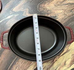 Staub #29 Cast Iron Oval Dutch Oven Made in France, Cerice Red 4.2 L (~4.4 Qts)
