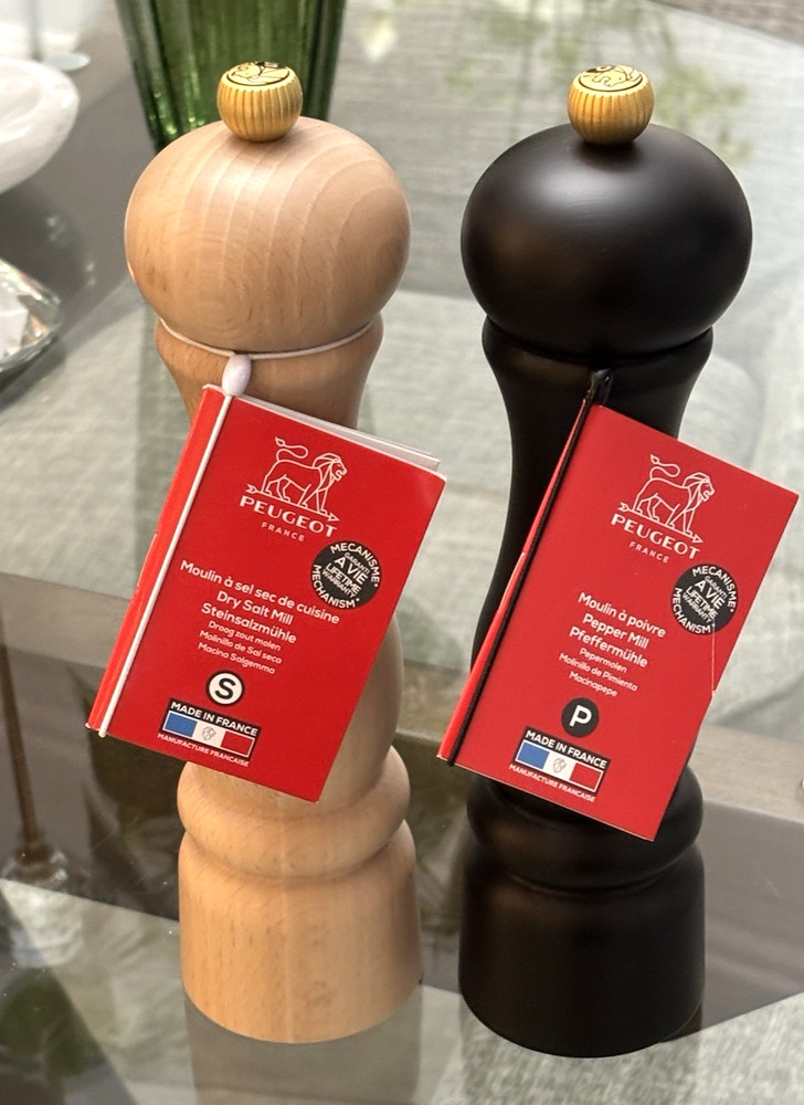 PEUGEOT France 22cm Dry Salt & Pepper Mill 2 Piece Set – NWT