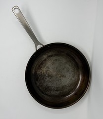 Strata 12.5″ Carbon Clad® 3-ply Carbon Steel Frying Pan—Partially Seasoned