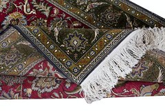 4.6×7 Ft Hand Knotted Turkish Rug in Red & Green with Floral Botanical Design