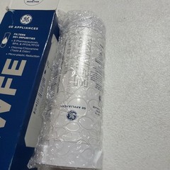 GE XWFE Refrigerator Water Filter, Genuine Replacement Filter, 1 Pack – White