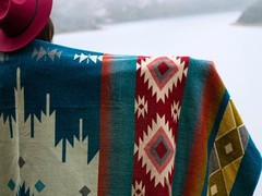 Extra Large – REVERSIBLE ALPACA Wool Blanket Andean Pattern 75×90 in