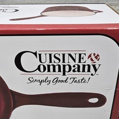 Cuisine & Company 2.5 Qt Enameled Cast Iron Saucepan Red Lid Gas Electric Stove