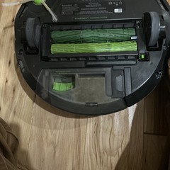iRobot Roomba i8 Self-Emptying Vacuum Cleaning – Scratch & Dent