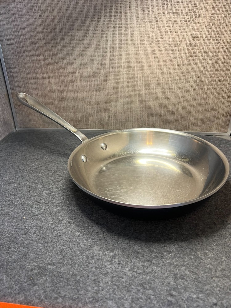 All-Clad Ltd. USA Stainless Steel Anodized Fry Pan Skillet 10.25″
