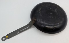 De Buyer Carbon Steel 9.5″ Frying Pan France