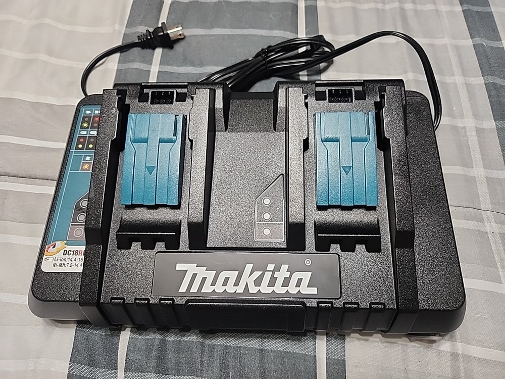 Makita DC18RD Dual Port 14.4-18V Rapid Battery Charger USB 2 BL1830 1840 1850