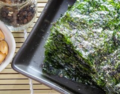Organic Kimnori Seasoned Roasted Seaweed Snacks – 24 Pack Kim Nori Sea-Salt