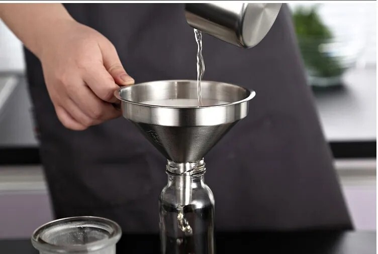 1pc Stainless Steel Kitchen Funnel For Filling Small Bottles Food Grade Material