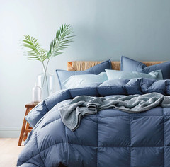 [FLASH SALE] The Company Store LaCrosse Premium Down Light Warmth Comforter