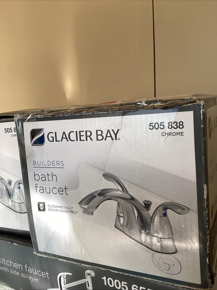 Glacier Bay Builders 4 in. Centerset 2-Handle Low-Arc Bathroom Faucet in Chrome