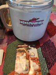 Donvier Manual Hand-Crank 1-Quart Ice Cream Maker White Box Instructions